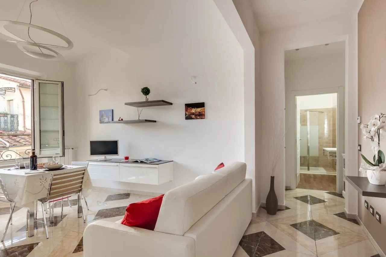 Wifi Superfast!Close To Statue Of David! Apartment Florence Italy