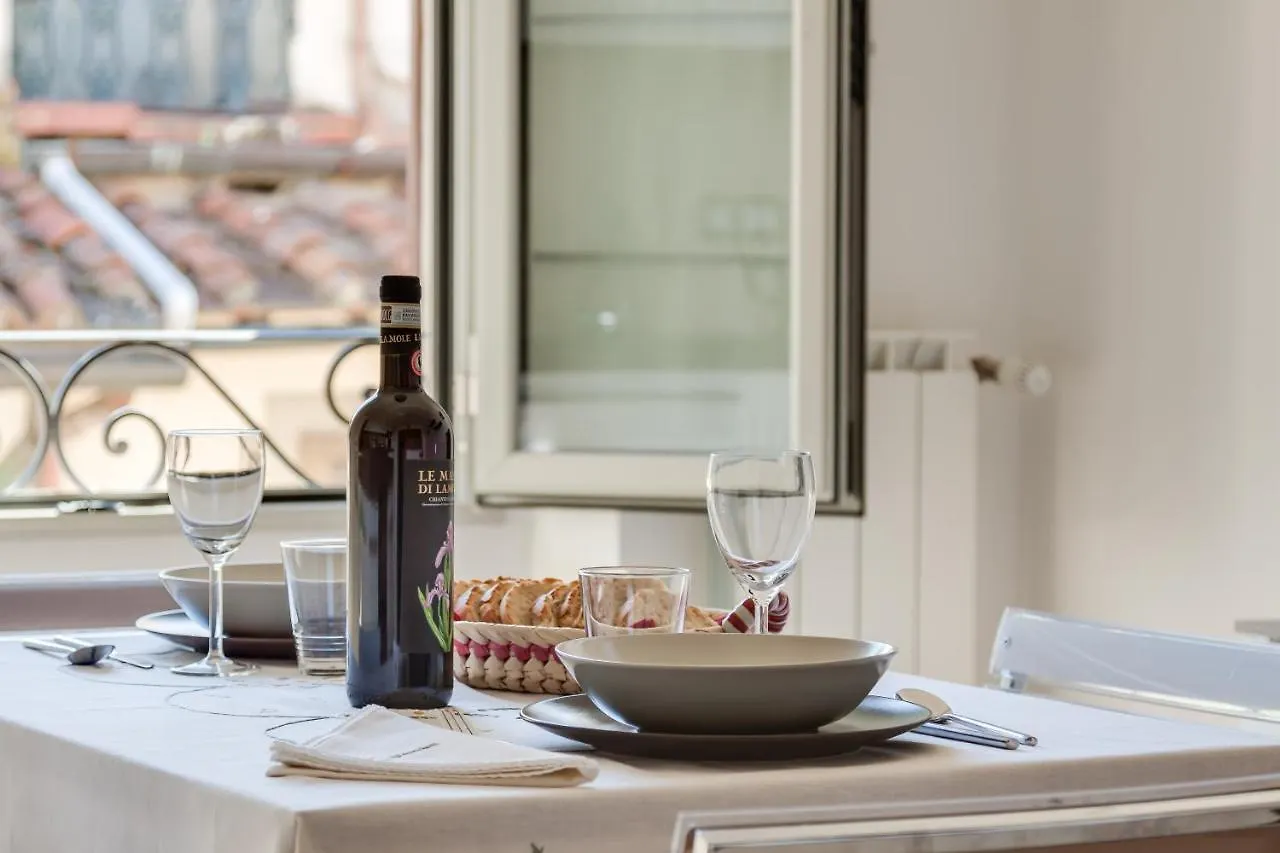 Wifi Superfast!Close To Statue Of David! Apartment Florence